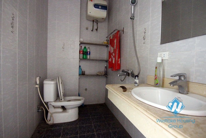 Lakeside colonial villa with lots of characters for rent in Tay Ho